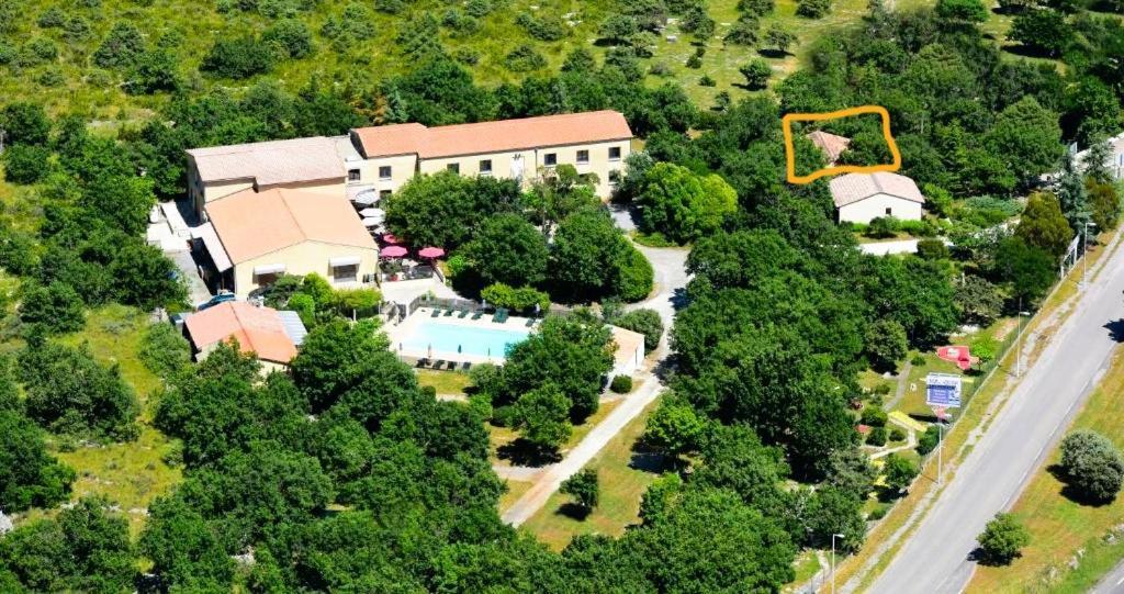 Hotel Les Persedes Lavilledieu  외부 사진