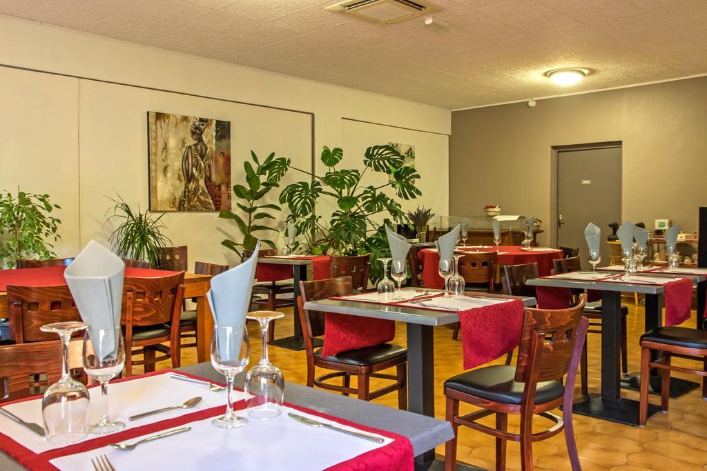 Hotel Les Persedes Lavilledieu  외부 사진